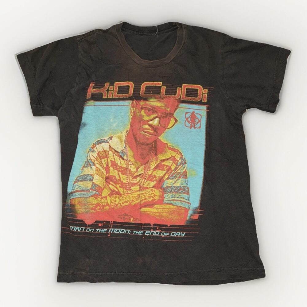 Kid Cudi Man On The Moon Graphic T-Shirt Small Gray 17x25